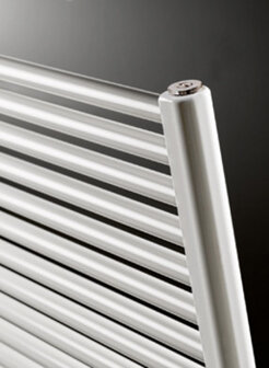 Vasco handdoekradiator Iris HDM-A H1682 B450 (764 Watt) - RAL 9016   388045168LB1000