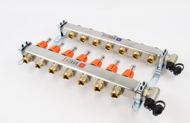 Begetube RVS vloerverwarming Collector 4/4&quot; met 8 kringen EK  Met Debietmeters  261102208